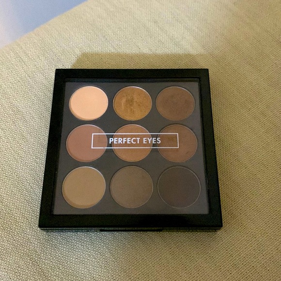 Tony Moly Perfect Eyes 01 Brown Mood Eyeshadow Palette - Picture 4 of 5